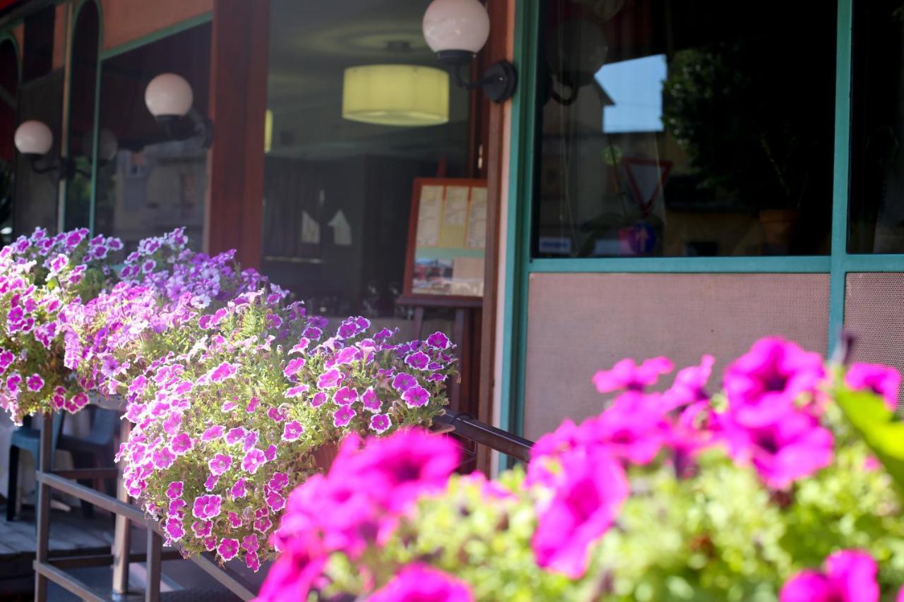 Hotel Ristorante Umbria Orvieto Buitenkant foto