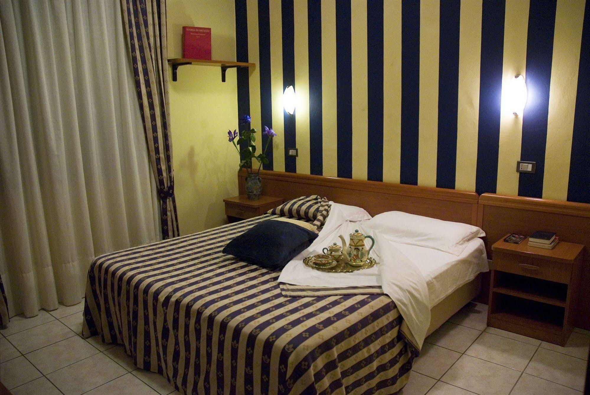 Hotel Ristorante Umbria Orvieto Buitenkant foto