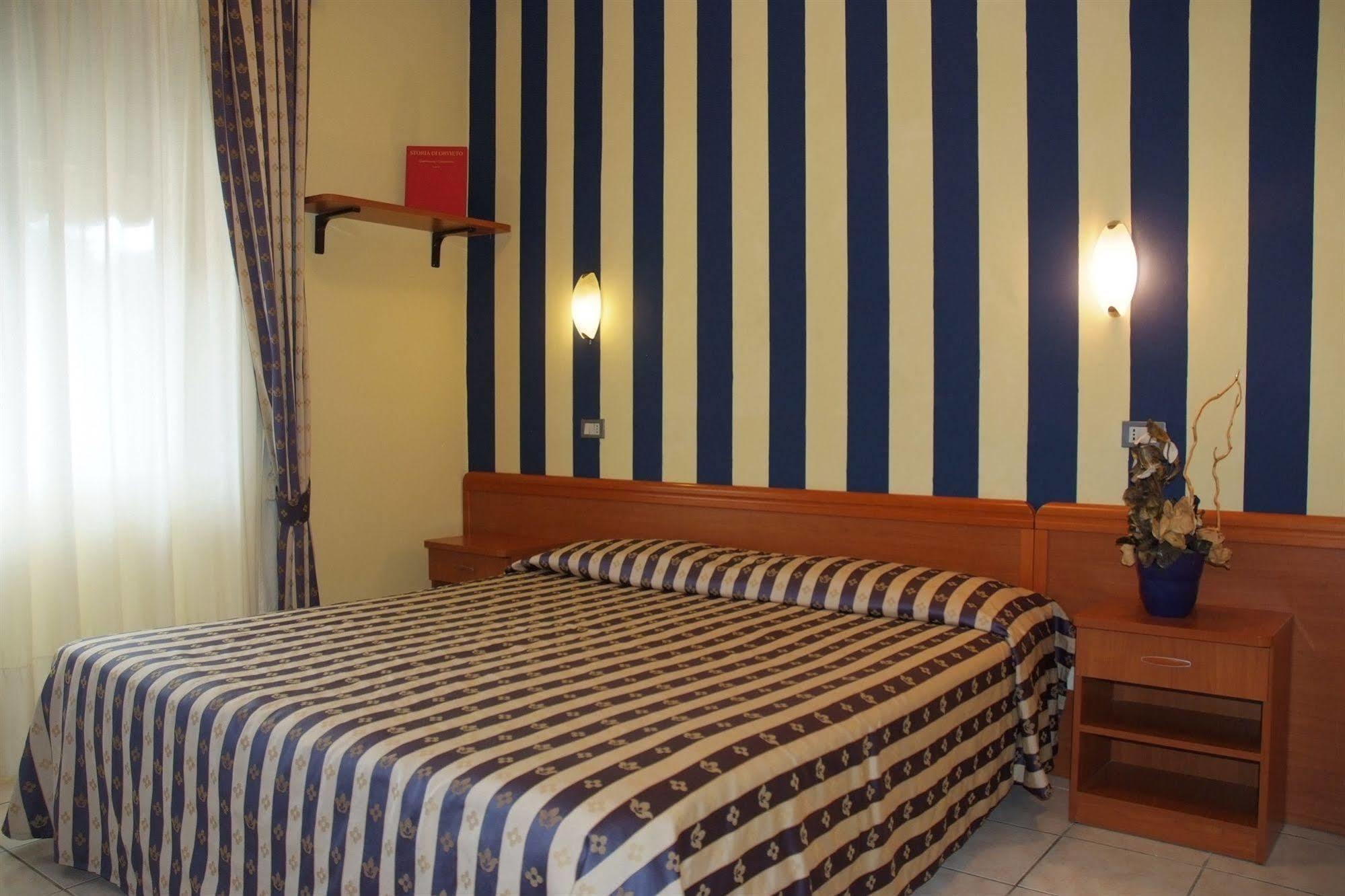 Hotel Ristorante Umbria Orvieto Buitenkant foto